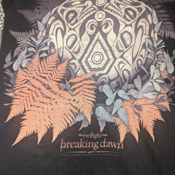 Twilight breaking dawn part 1 t shirt from hot topic - Picture 2 of 4